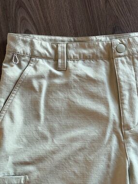 Columbia PFG Shorts - Lightweight Sage Olive Green